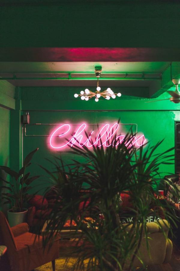 Hostel Chillax Οσάκα Εξωτερικό φωτογραφία
