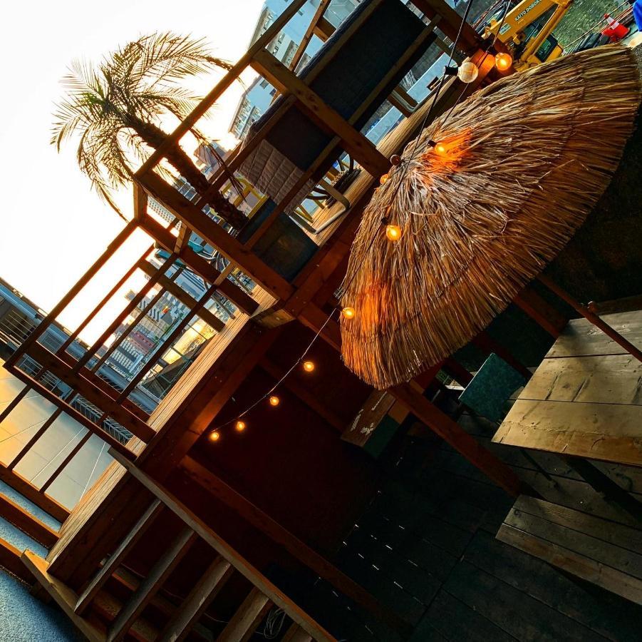 Hostel Chillax Οσάκα Εξωτερικό φωτογραφία