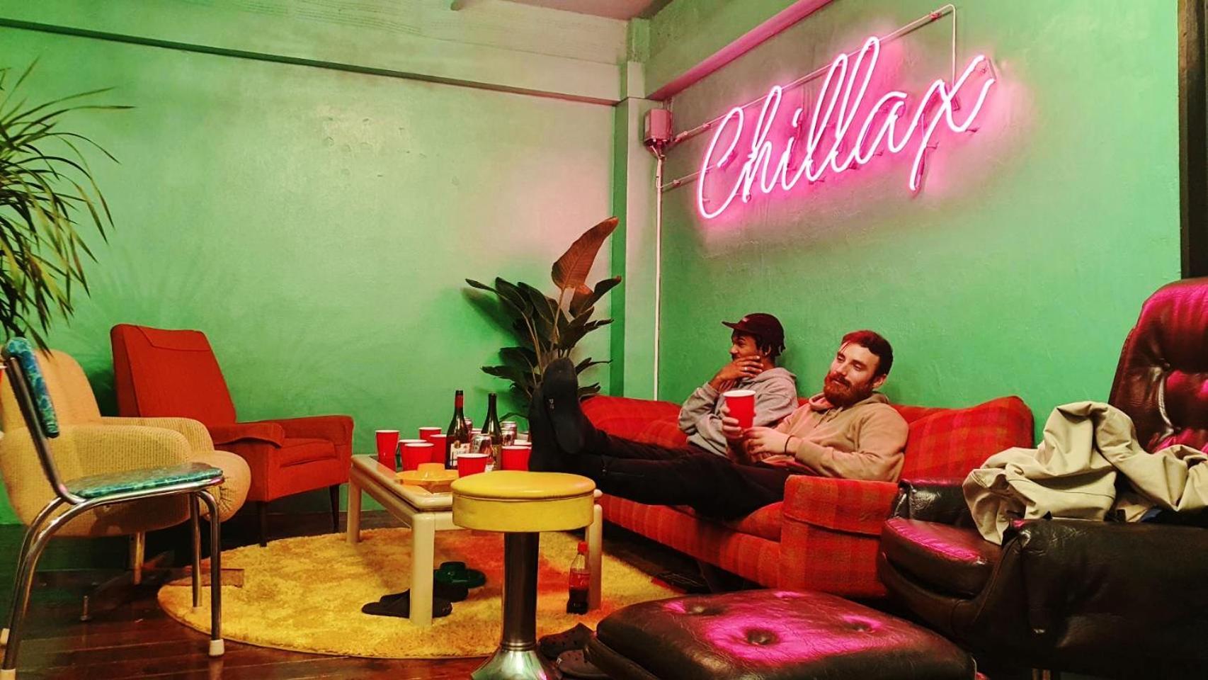 Hostel Chillax Οσάκα Εξωτερικό φωτογραφία